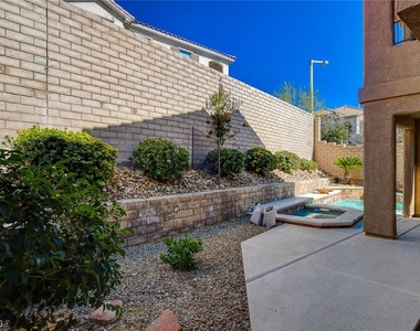 11832 Barcinas Lane - Photo Thumbnail 37