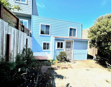 374 Maynard St - Photo Thumbnail 11