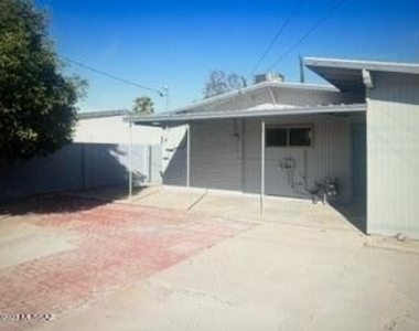 3706 E Garden Street - Photo Thumbnail 13