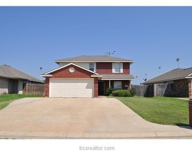 915 Bougainvillea Street - Photo Thumbnail 0