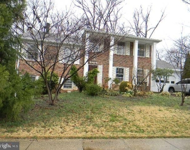 4320 Wakefield Drive - Photo Thumbnail 1