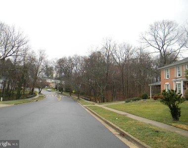 4320 Wakefield Drive - Photo Thumbnail 38