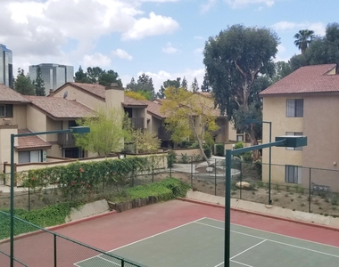 6265 Canoga Avenue - Photo Thumbnail 16