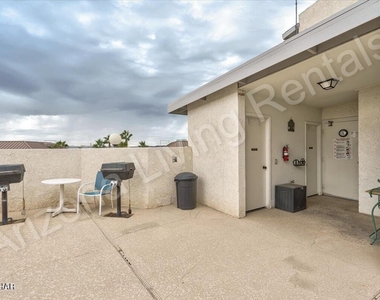 1720 Bahama Ave - Photo Thumbnail 24