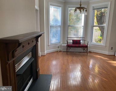 1817 47th Pl Nw - Photo Thumbnail 3