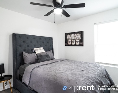 8722 Peachtree St - Photo Thumbnail 6