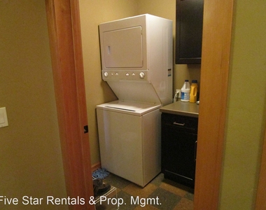 645 Woodland Place #10 - Photo Thumbnail 17