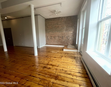 169 River Street - Photo Thumbnail 4