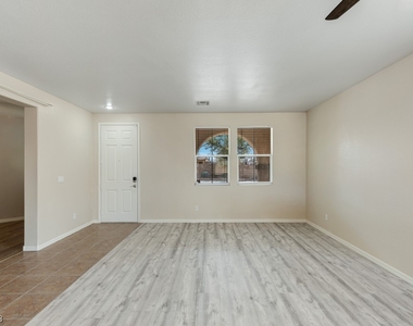 5690 Alfano Avenue - Photo Thumbnail 10