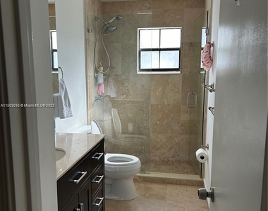 21220 Harbor Way - Photo Thumbnail 5