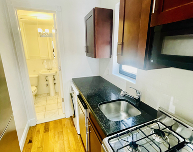 309 Mott Street - Photo Thumbnail 5