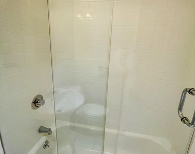 309 Mott Street - Photo Thumbnail 7