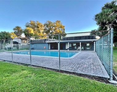 7101 W Sunrise Blvd - Photo Thumbnail 21