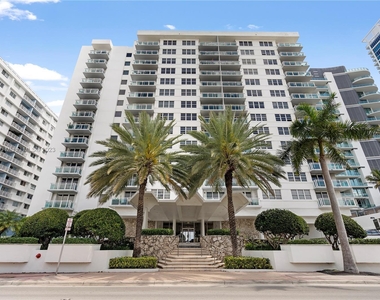 6917 Collins Ave - Photo Thumbnail 20