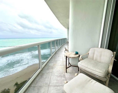 9601 Collins Ave - Photo Thumbnail 2