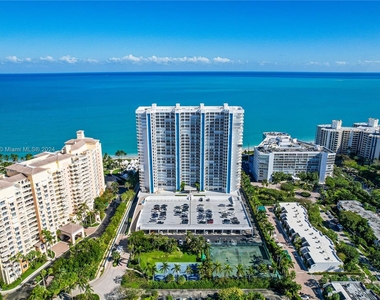 881 Ocean Dr - Photo Thumbnail 41