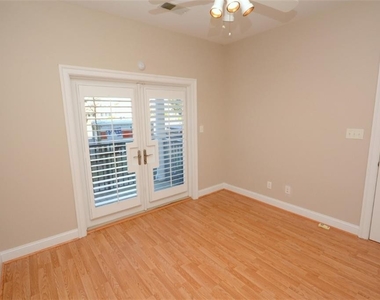 1025 Bolling Avenue - Photo Thumbnail 30