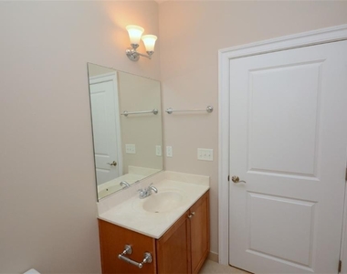 1025 Bolling Avenue - Photo Thumbnail 35