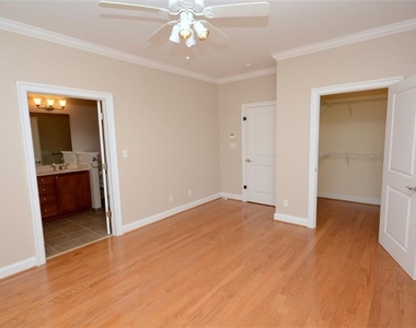 1025 Bolling Avenue - Photo Thumbnail 17