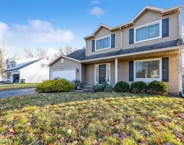 1304 Leawood Court - Photo Thumbnail 0