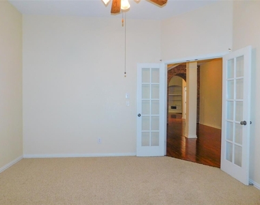 8931 Newton Street - Photo Thumbnail 4