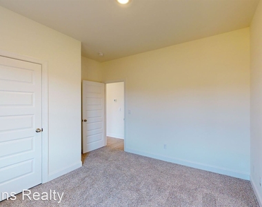 5162 Sedona Dr - Photo Thumbnail 22