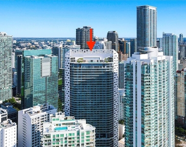 1300 Brickell Bay Dr - Photo Thumbnail 25