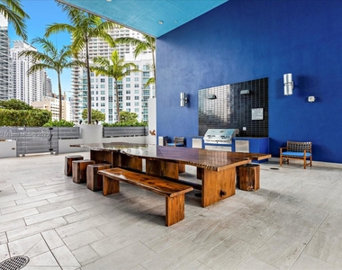 1300 Brickell Bay Dr - Photo Thumbnail 21