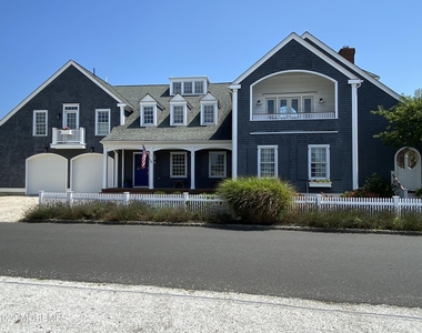 1081 Barnegat Lane - Photo Thumbnail 27