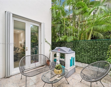 2735 Brickell Ct - Photo Thumbnail 27