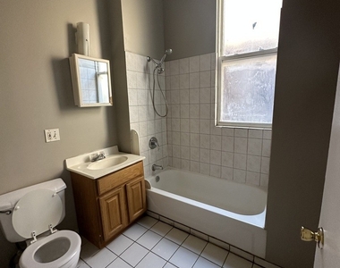 4237 W Gladys Avenue - Photo Thumbnail 11