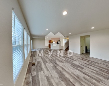 9693 Canyon Meadows Dr - Photo Thumbnail 1