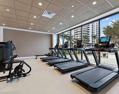 100 Lakeshore Drive - Photo Thumbnail 44