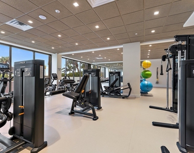 100 Lakeshore Drive - Photo Thumbnail 47