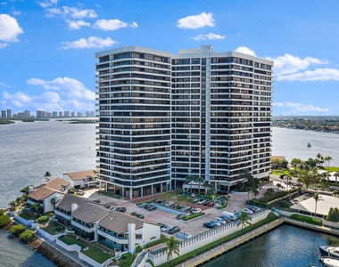 100 Lakeshore Drive - Photo Thumbnail 51