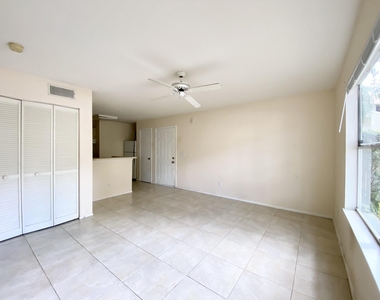 1725 Palm Cove Boulevard - Photo Thumbnail 4