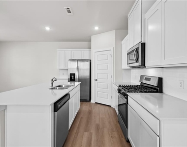 4849 Triangle  St - Photo Thumbnail 11