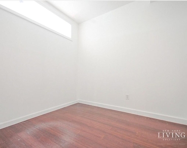 286 Stanhope Street - Photo Thumbnail 3