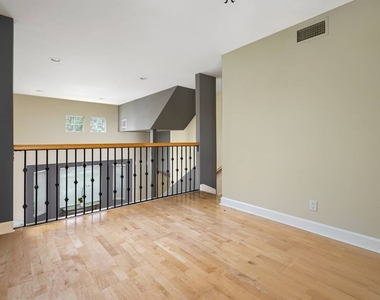 4371 Troost Ave - Photo Thumbnail 10