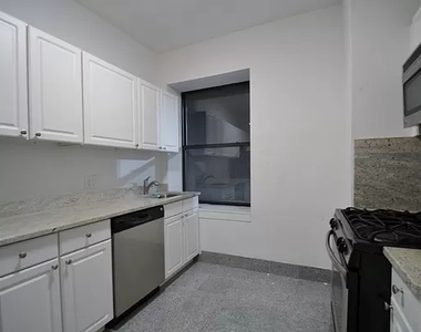 974 St Nicholas Ave - Photo Thumbnail 0