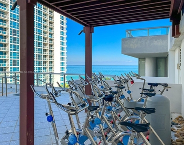 6801 Collins Ave - Photo Thumbnail 59