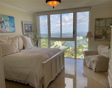 4779 Collins Ave - Photo Thumbnail 12