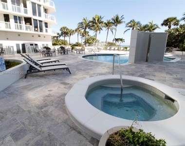 8925 Collins Ave - Photo Thumbnail 37