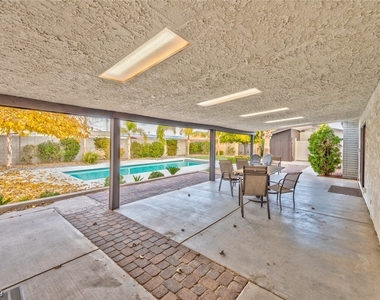 6550 Laredo Street - Photo Thumbnail 27