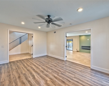 6550 Laredo Street - Photo Thumbnail 7