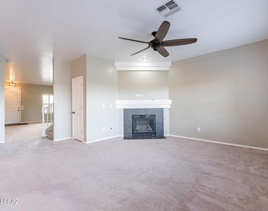 5752 W King Snake Drive - Photo Thumbnail 16