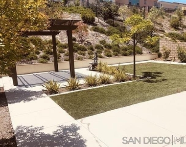 6712 Aliso Valley Way - Photo Thumbnail 20