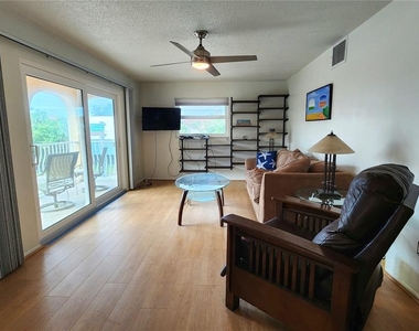 3575 Gulf Boulevard - Photo Thumbnail 3