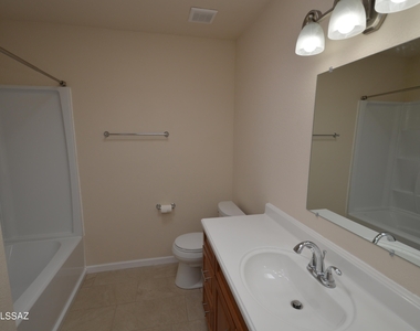 3870 E Lee Street - Photo Thumbnail 7