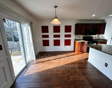 2438 Ferdinand Drive - Photo Thumbnail 2